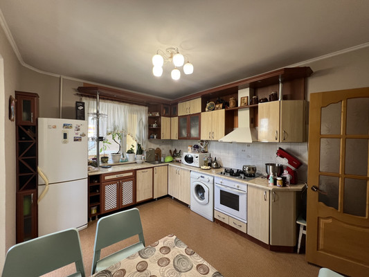 Купить 3-комнатную квартиру