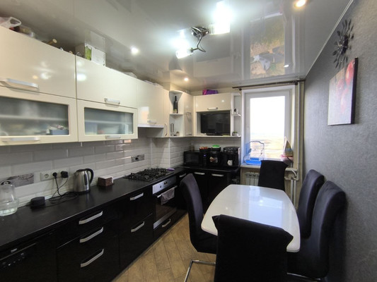 Купить 4-комнатную квартиру