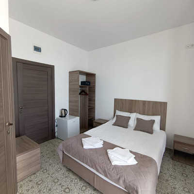 Купить --комнатную квартиру