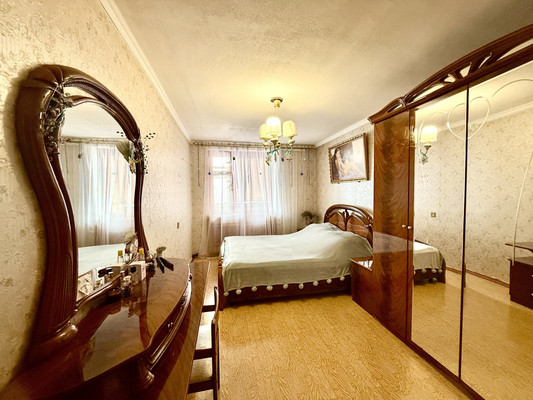 Купить 3-комнатную квартиру