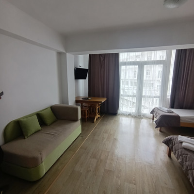 Купить --комнатную квартиру