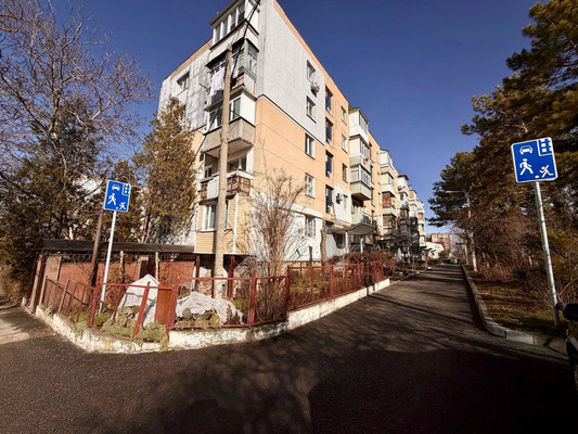 Купить 3-комнатную квартиру